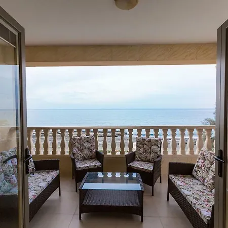 فيلة Imagine Renting Your Own 5-star Private Cyprus On The Beach, Paphos 1410 *