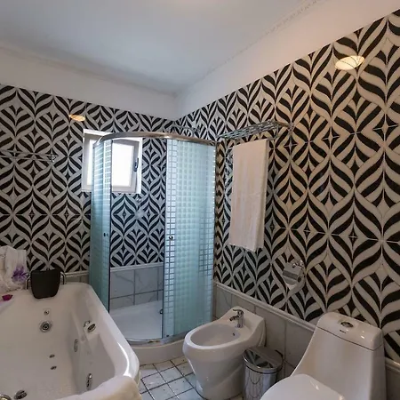 فيلة Imagine Renting Your Own 5-star Private Cyprus On The Beach, Paphos 1410