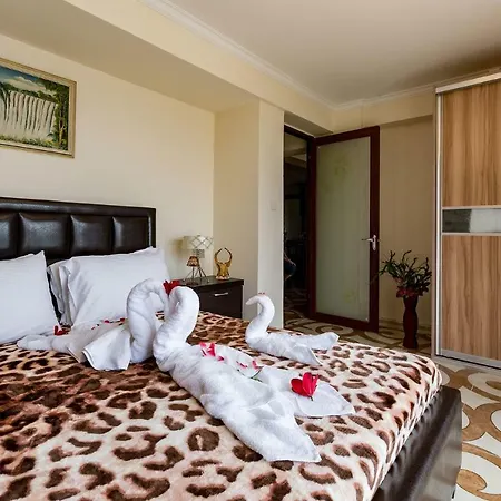 Imagine Renting Your Own 5-star Private Cyprus On The Beach, Paphos 1410 فيلة *